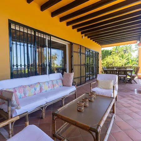 Near Beaches, Cleaning Included Holiday home *
