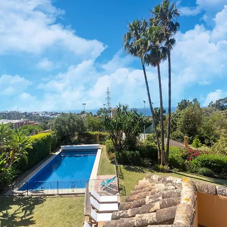 Near Beaches, Cleaning Included Holiday home