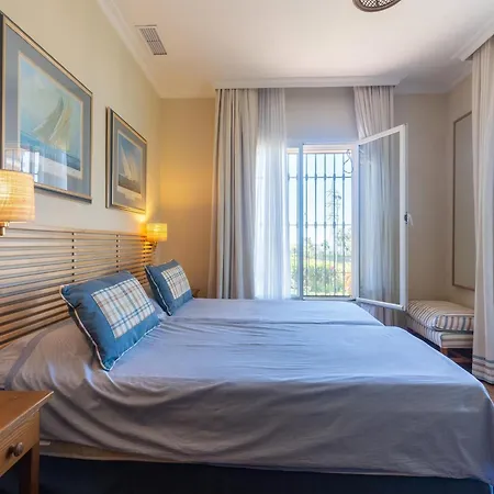 Near Beaches, Cleaning Included