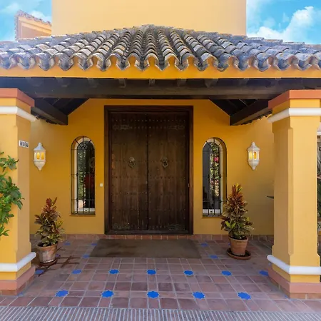 Near Beaches, Cleaning Included Holiday home *