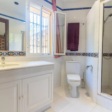 Near Beaches, Cleaning Included Holiday home